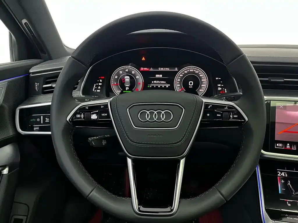 Audi A6L — фото 6