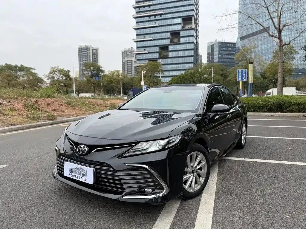 Toyota Camry 2022 из CN, фото 1