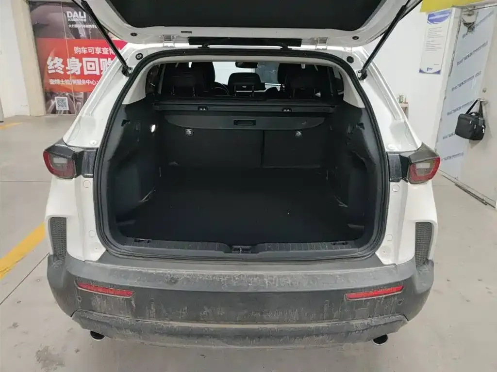 Mazda CX-50 2023 из CN, фото 4