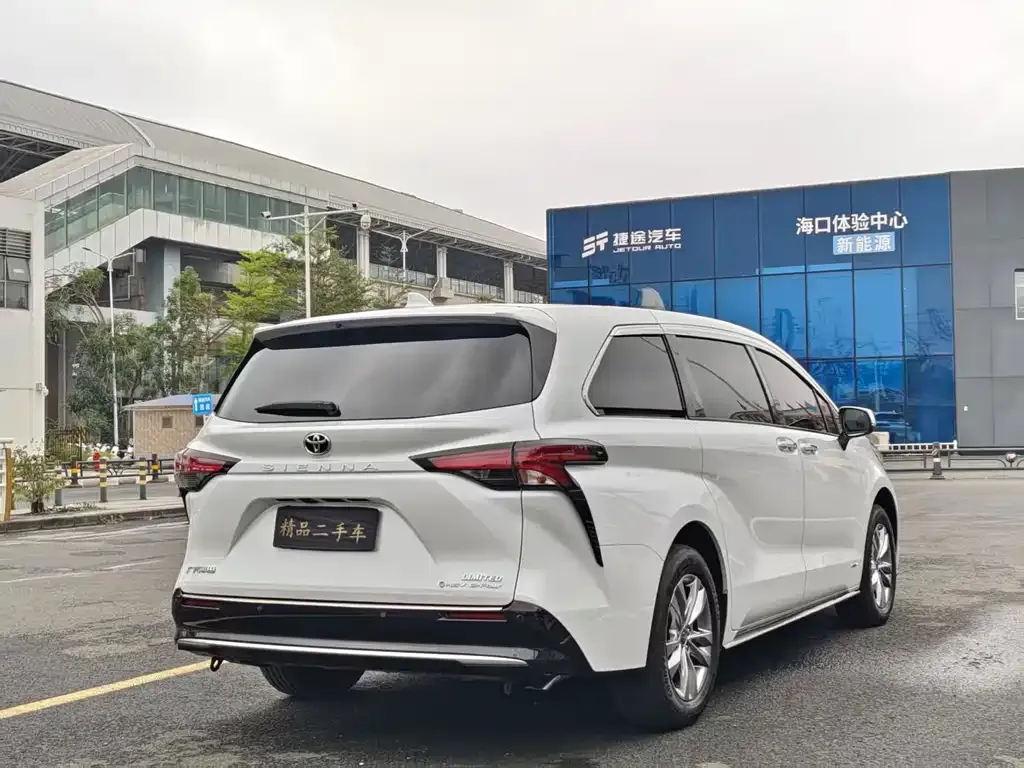 Toyota Sienna 2025 из CN, фото 8
