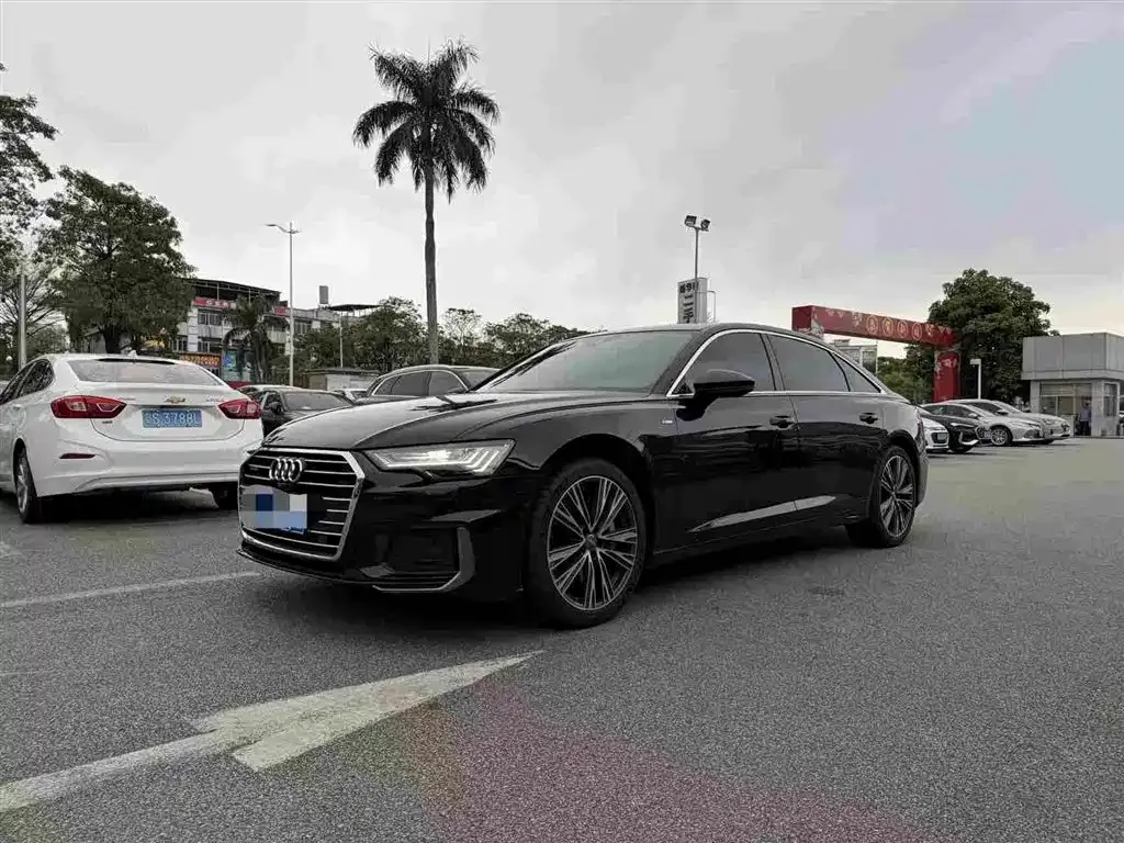 Audi A6L 2021 из CN, фото 1