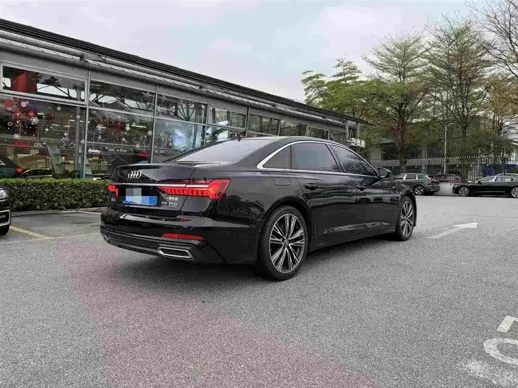 Audi A6L 2021 из CN, фото 7