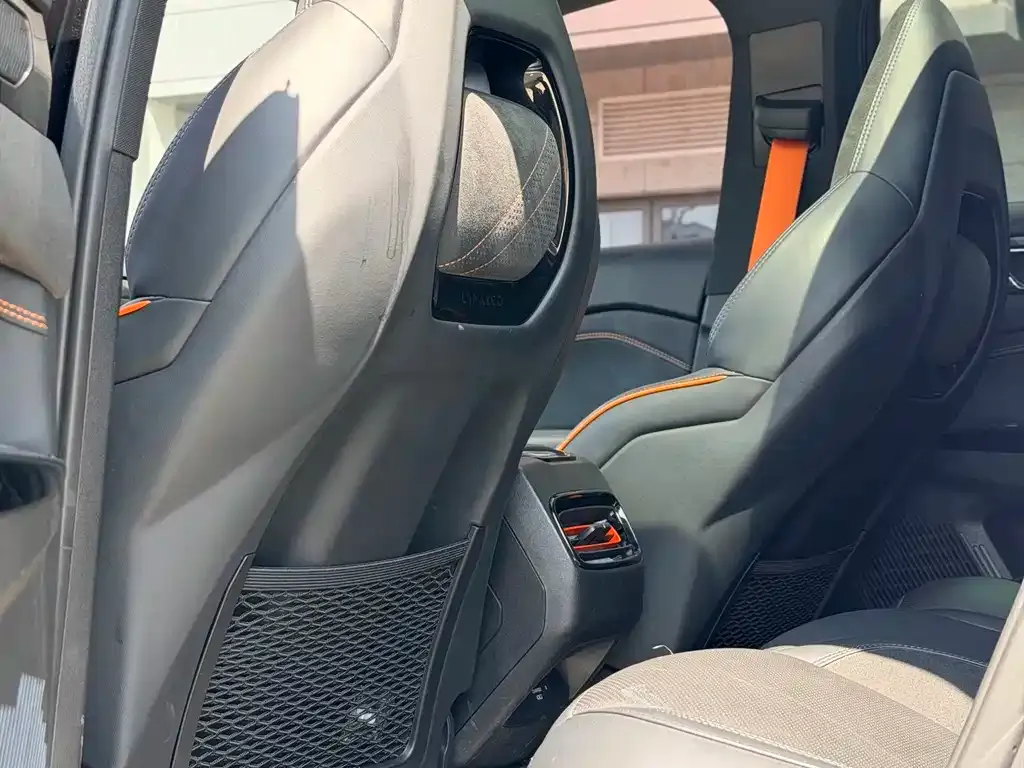 Lynk & Co 02 Hatchback 2021 из CN, фото 4