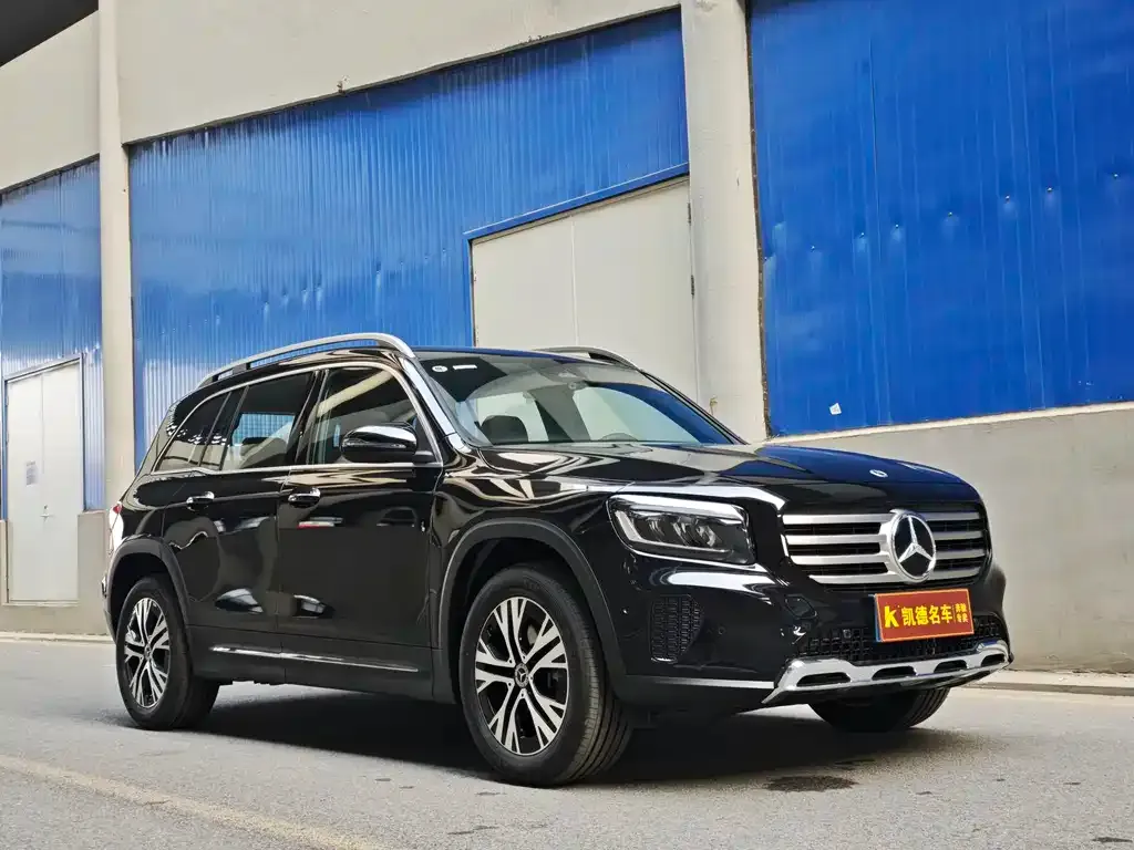 Mercedes-Benz GLB — фото 2