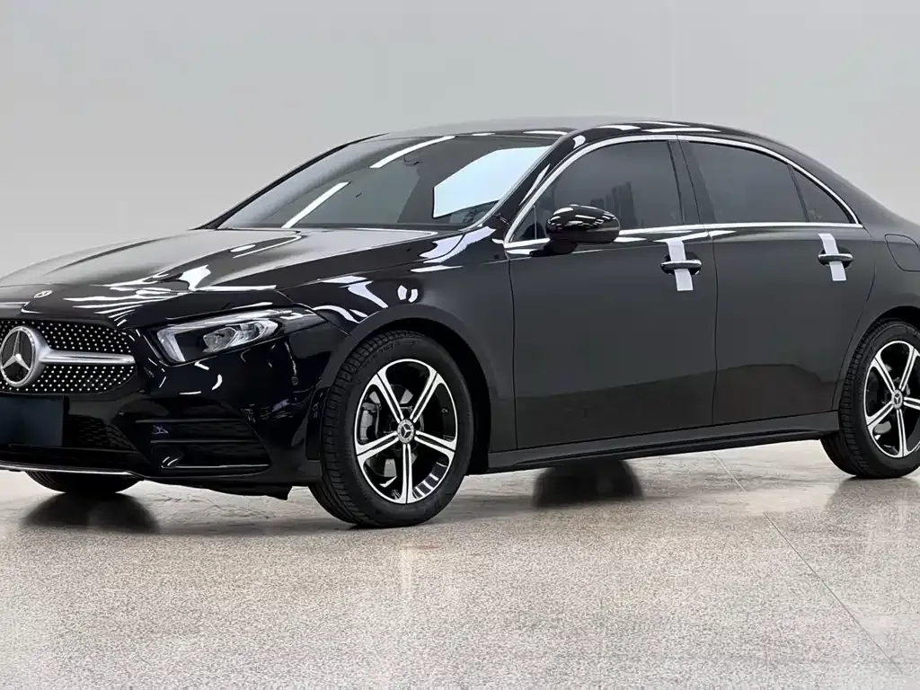 Mercedes-Benz A-Class 2023 из CN, фото 1