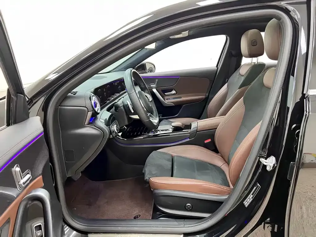Mercedes-Benz A-Class 2023 из CN, фото 5