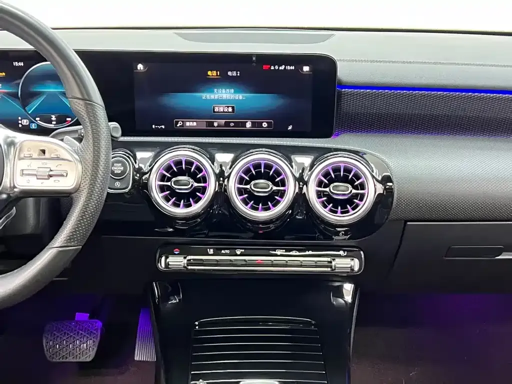 Mercedes-Benz A-Class 2023 из CN, фото 10