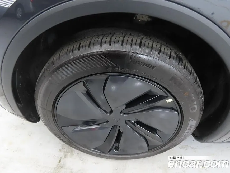 Tesla Model Y 2025 из KR, фото 10