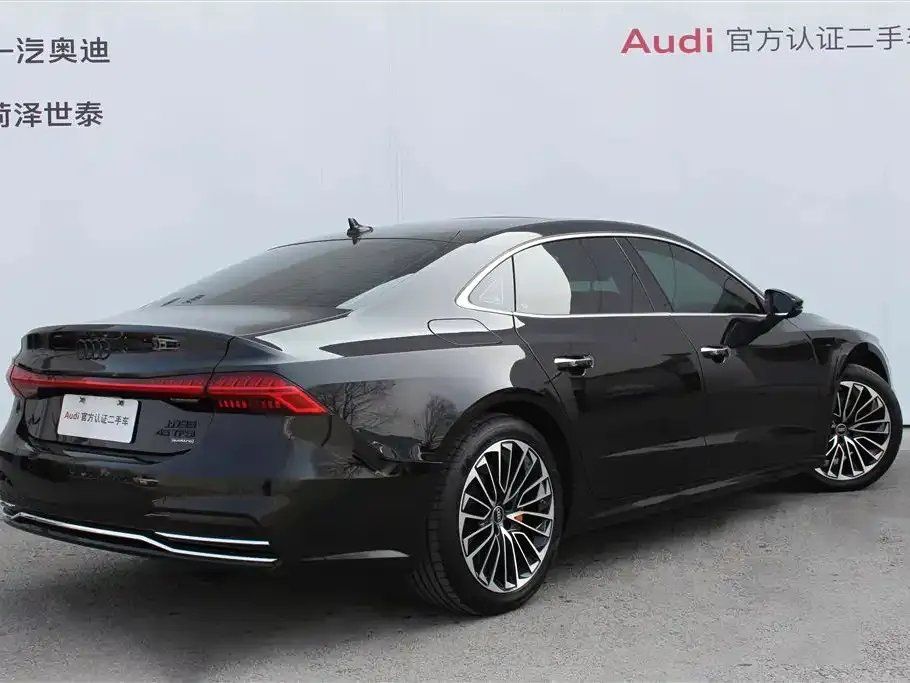 Audi A7L — фото 9