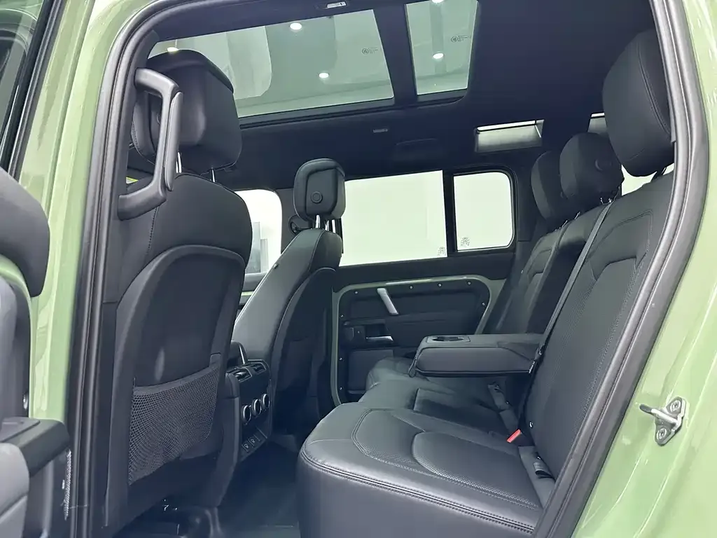 Land Rover Defender — фото 9