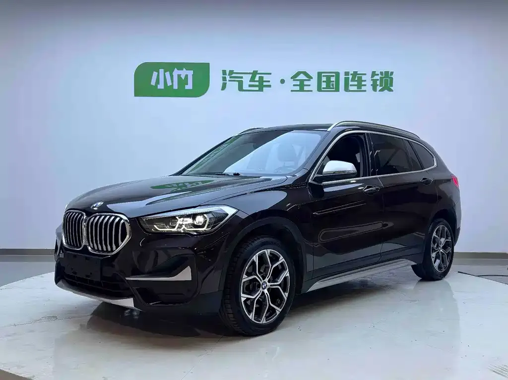 BMW X1 — фото 1