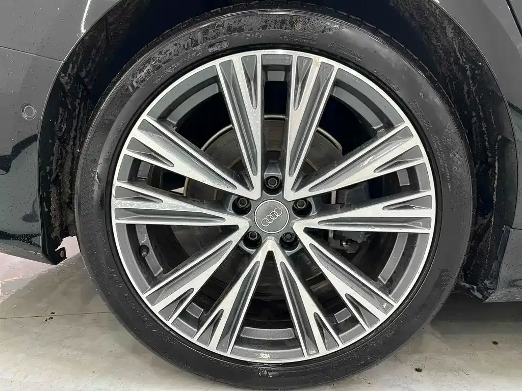 Audi A6L 2021 из CN, фото 5