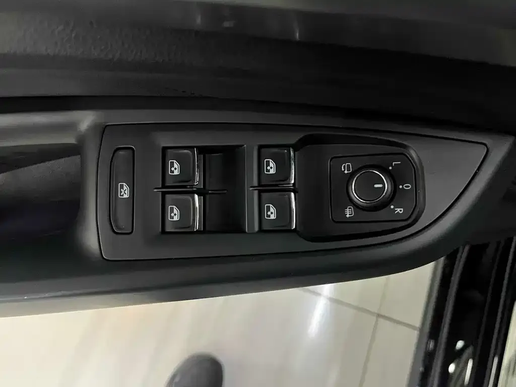 Volkswagen Passat — фото 3