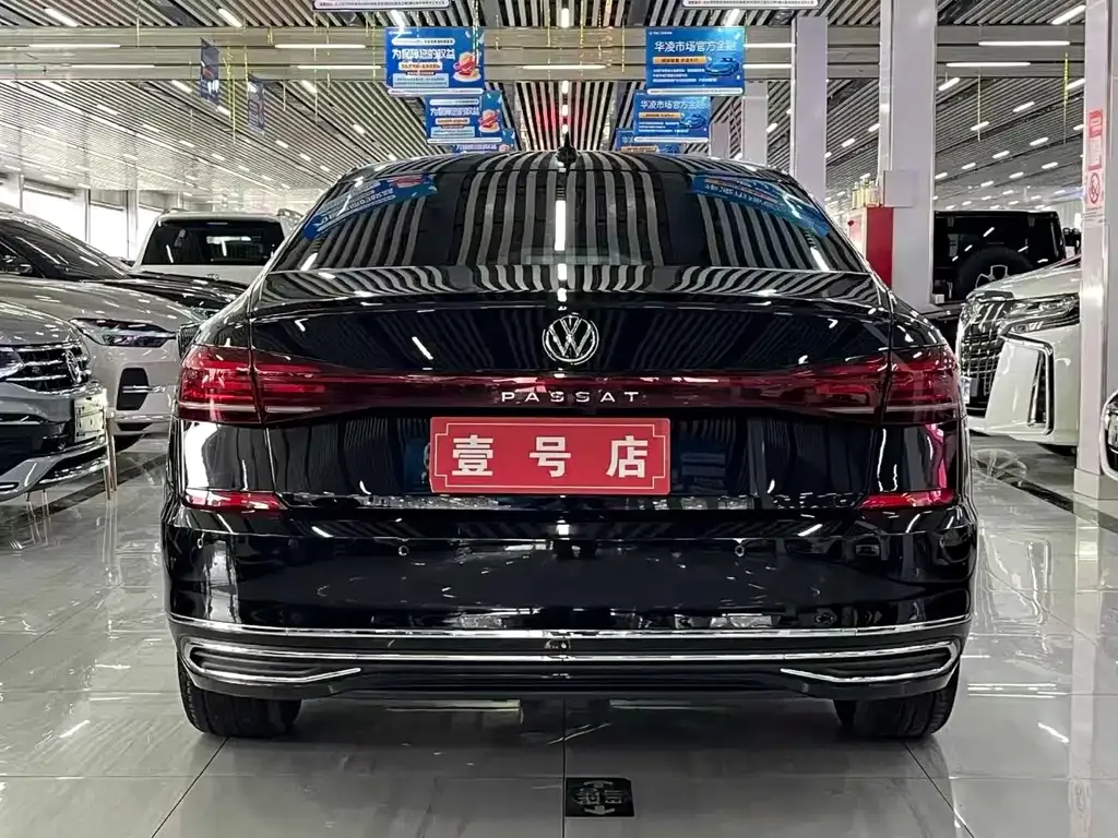 Volkswagen Passat — фото 8