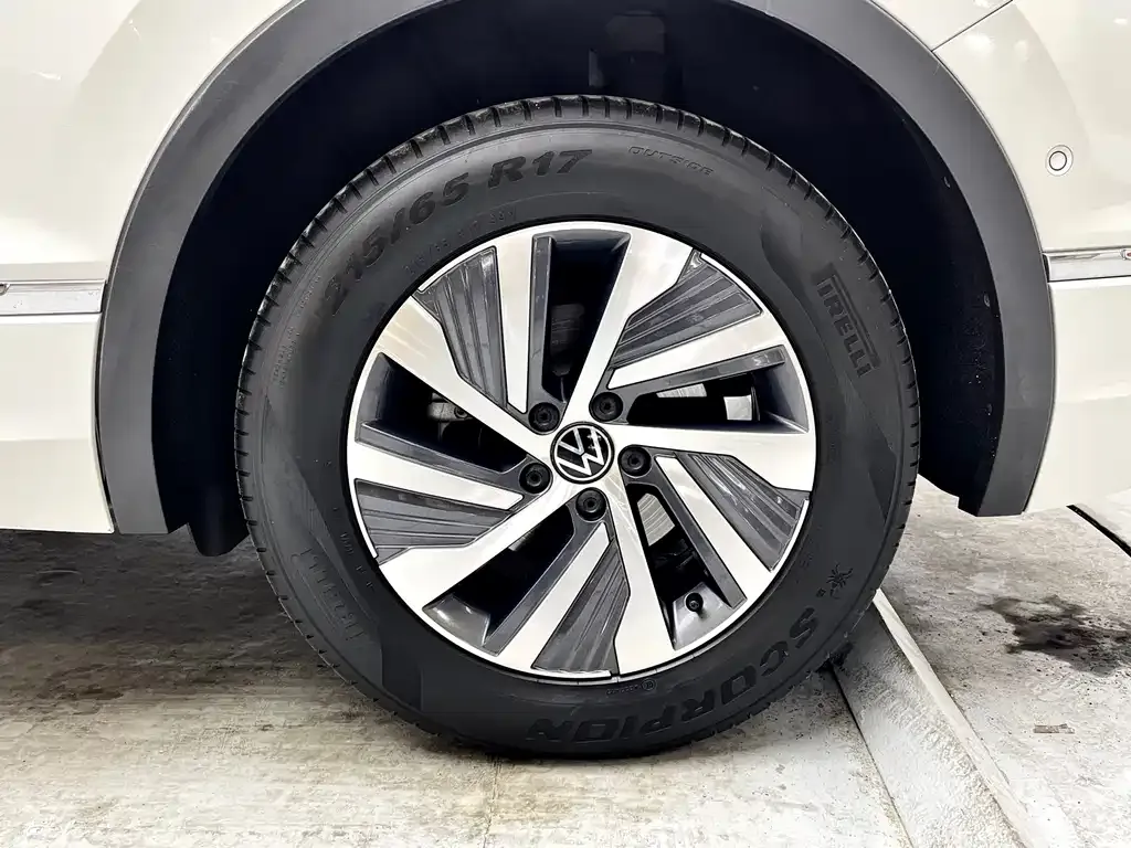 Volkswagen Tiguan L New Energy 2021 из CN, фото 6