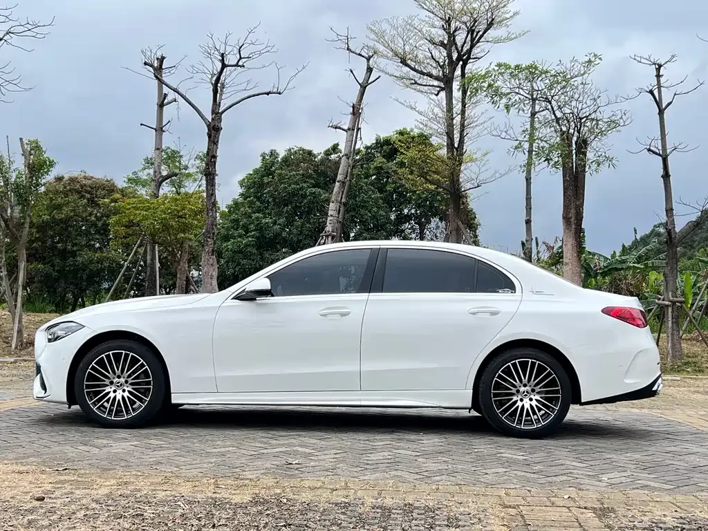 Mercedes-Benz C-Class 2024 из CN, фото 2