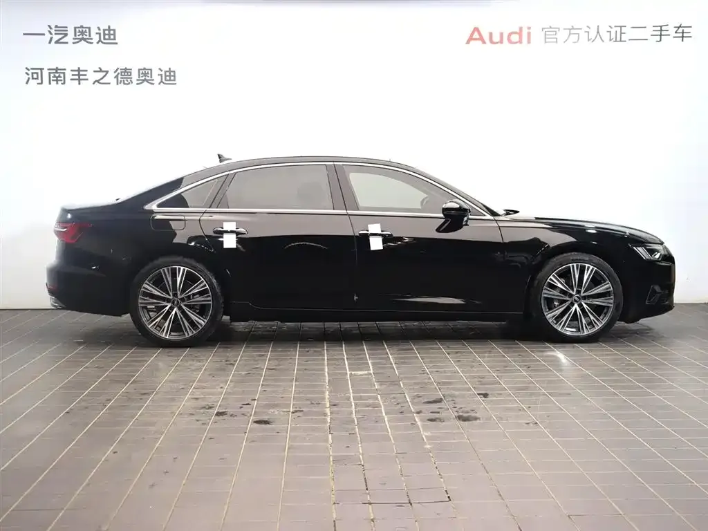 Audi A6L 2023 из CN, фото 6