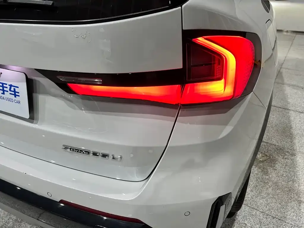 BMW X1 — фото 2