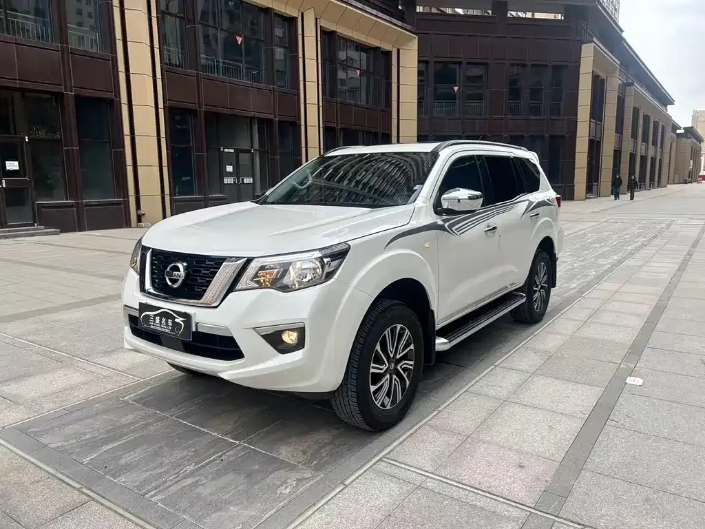 Nissan Terra — фото 7