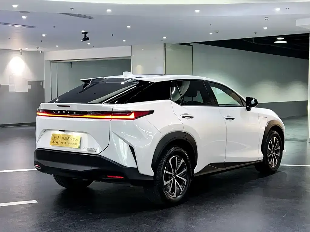 Lexus RZ 2023 из CN, фото 2