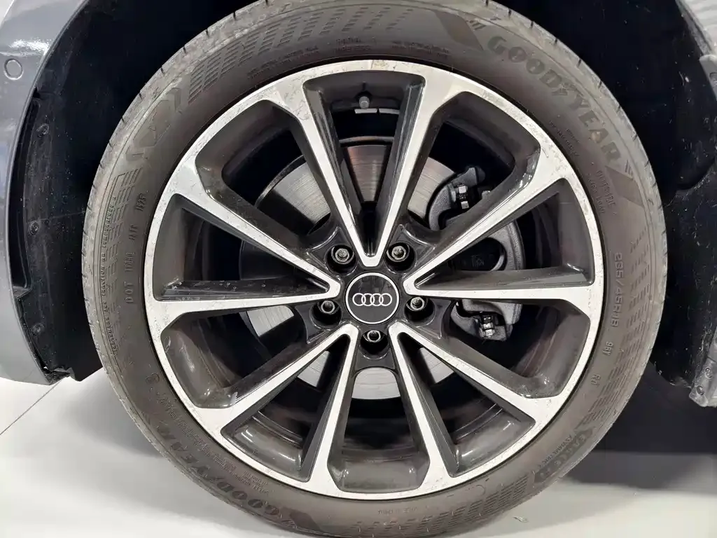 Audi A5L 2025 из CN, фото 4