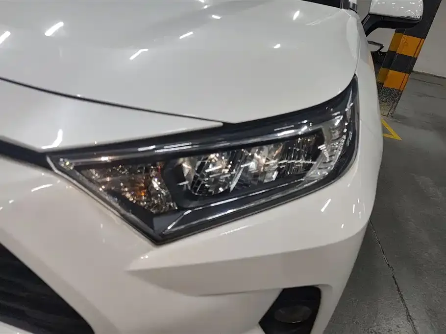 Toyota RAV4 2022 из CN, фото 5