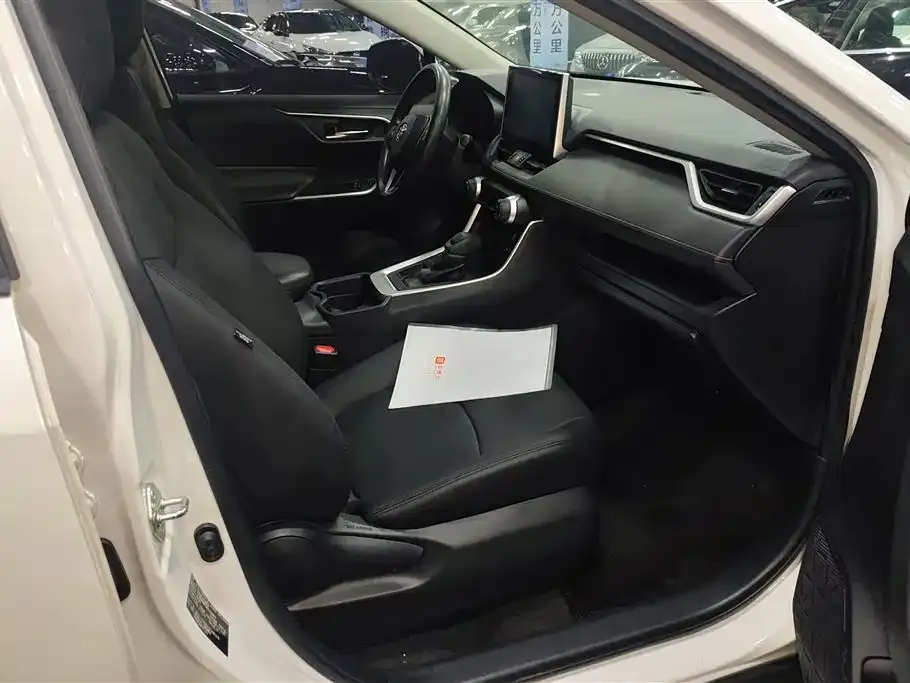 Toyota RAV4 2022 из CN, фото 6