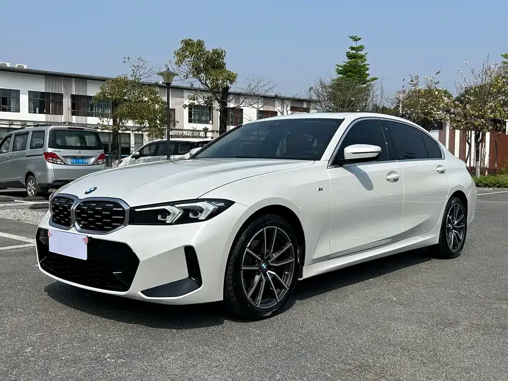 BMW 3 Series — фото 1