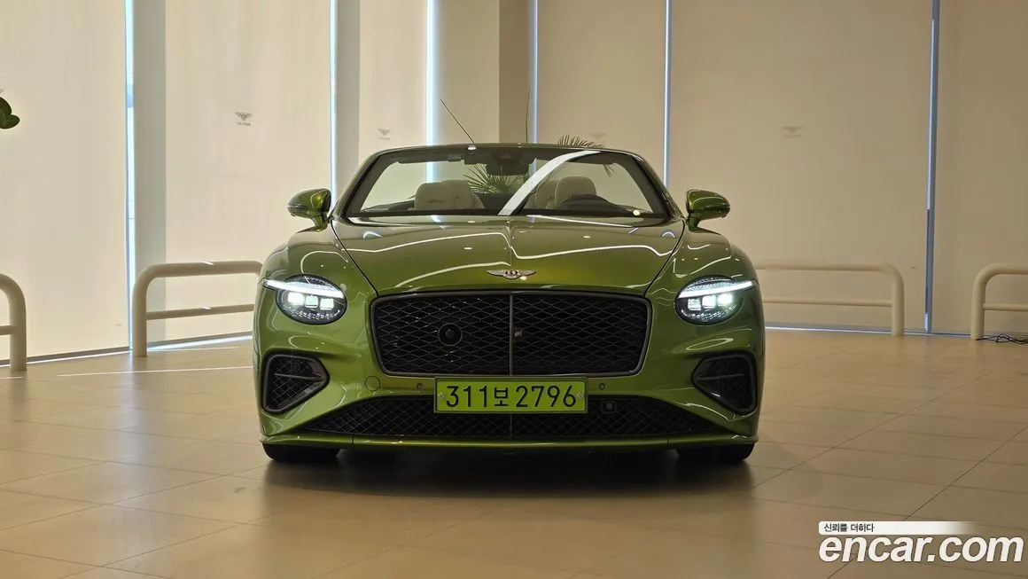 Bentley Continental 2025 из KR, фото 8