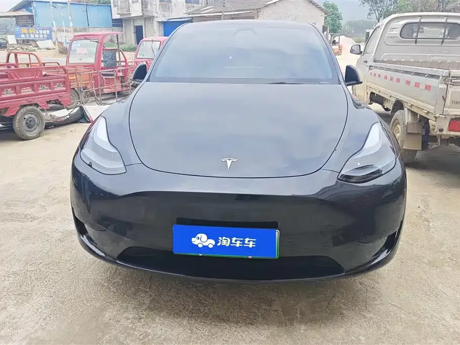 Tesla Model Y — фото 4