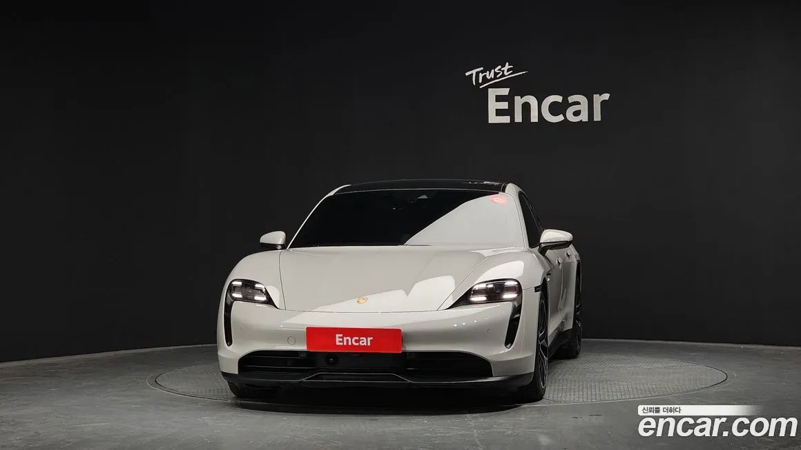 Porsche Taycan 2023 из KR, фото 2