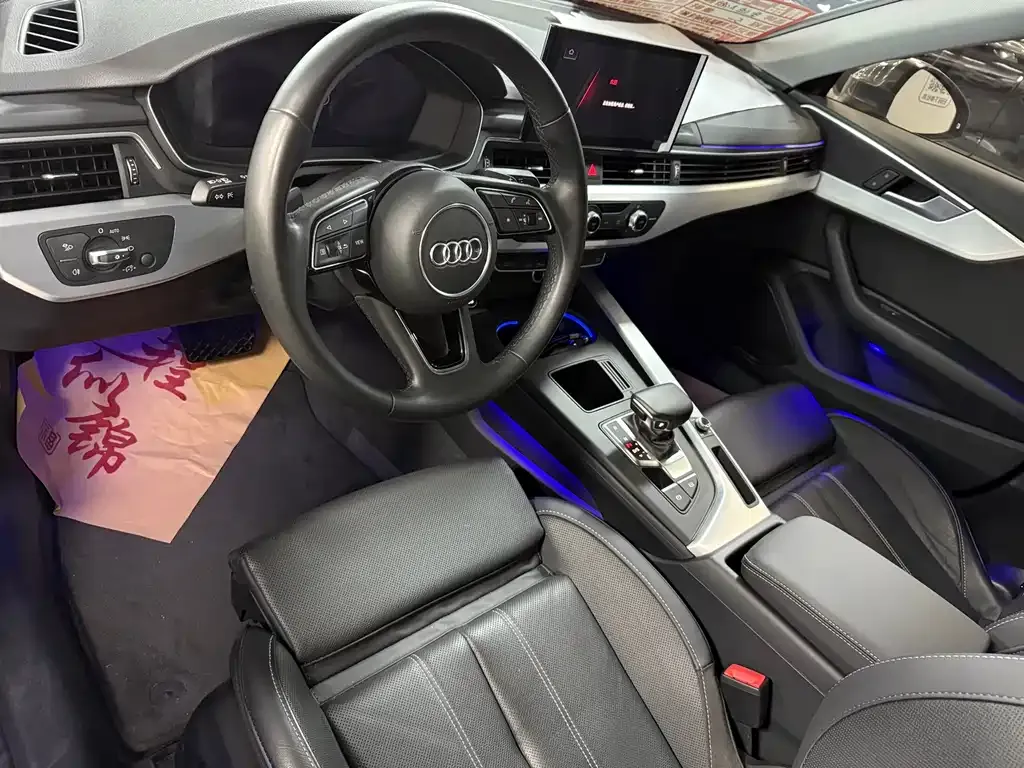 Audi A4L 2022 из CN, фото 10
