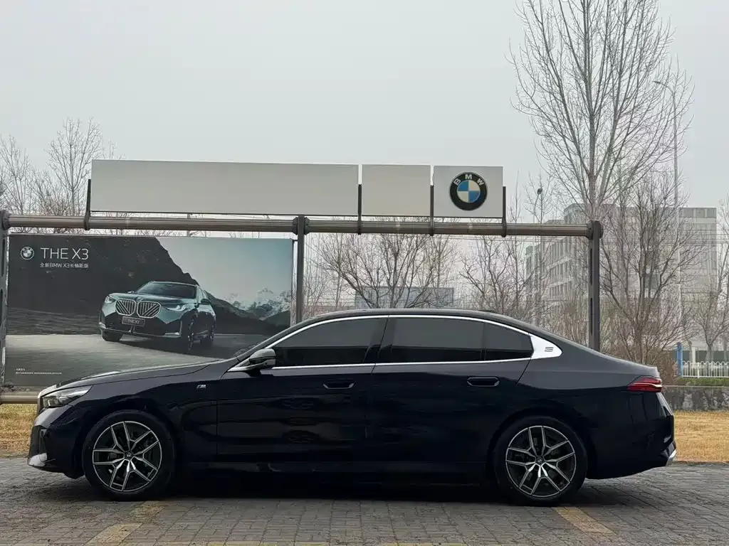 BMW i5 — фото 4