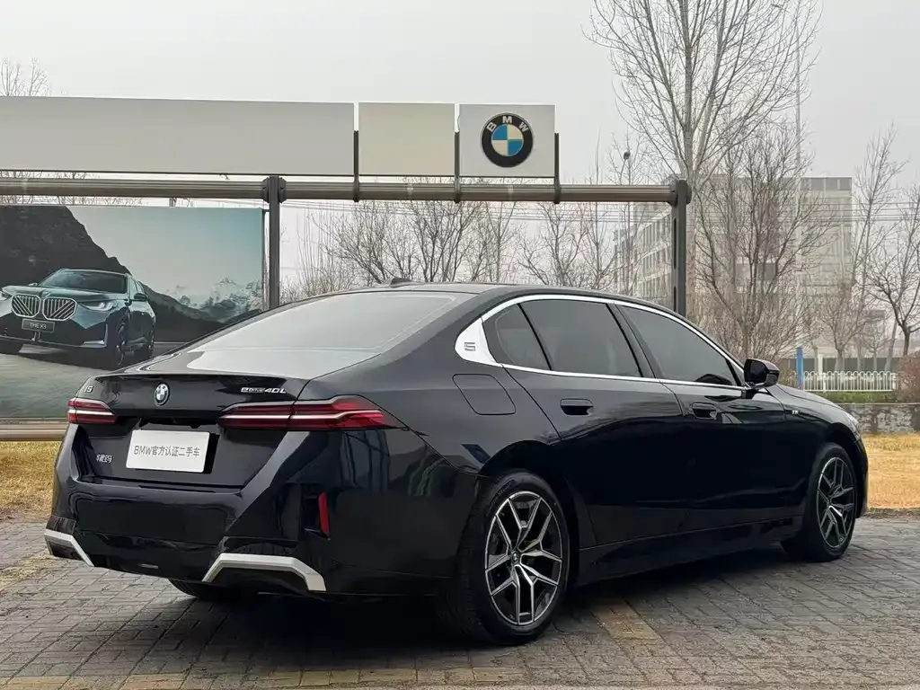 BMW i5 — фото 7