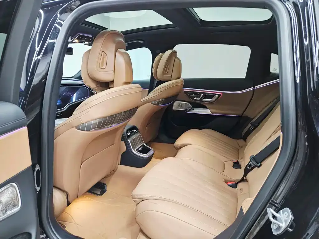 Mercedes-Benz E-Class 2025 из CN, фото 5