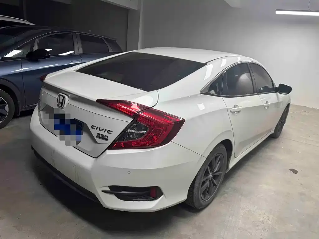 Honda Civic — фото 8