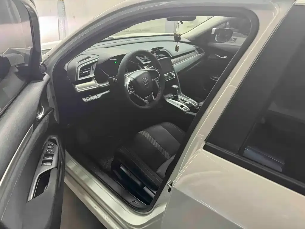 Honda Civic — фото 3