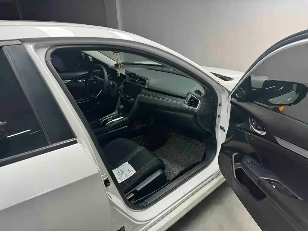 Honda Civic — фото 5