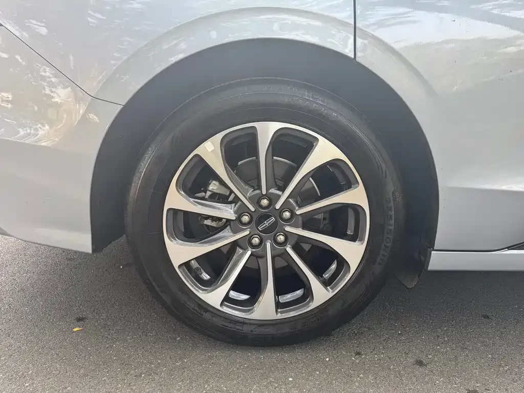 Lincoln Z 2022 из CN, фото 2