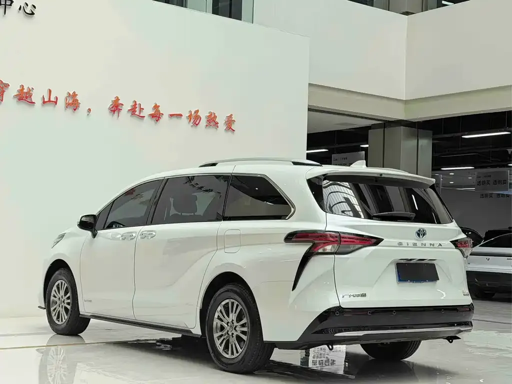 Toyota Sienna 2022 из CN, фото 9