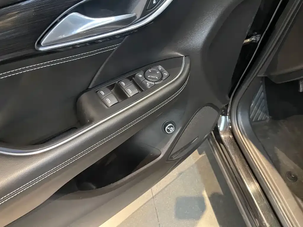 Buick Envision S 2023 из CN, фото 2