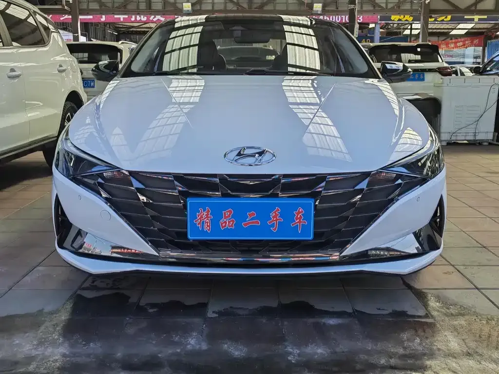 Hyundai Elantra 2023 из CN, фото 9