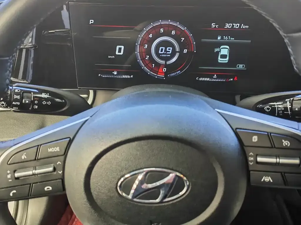 Hyundai Elantra 2023 из CN, фото 6