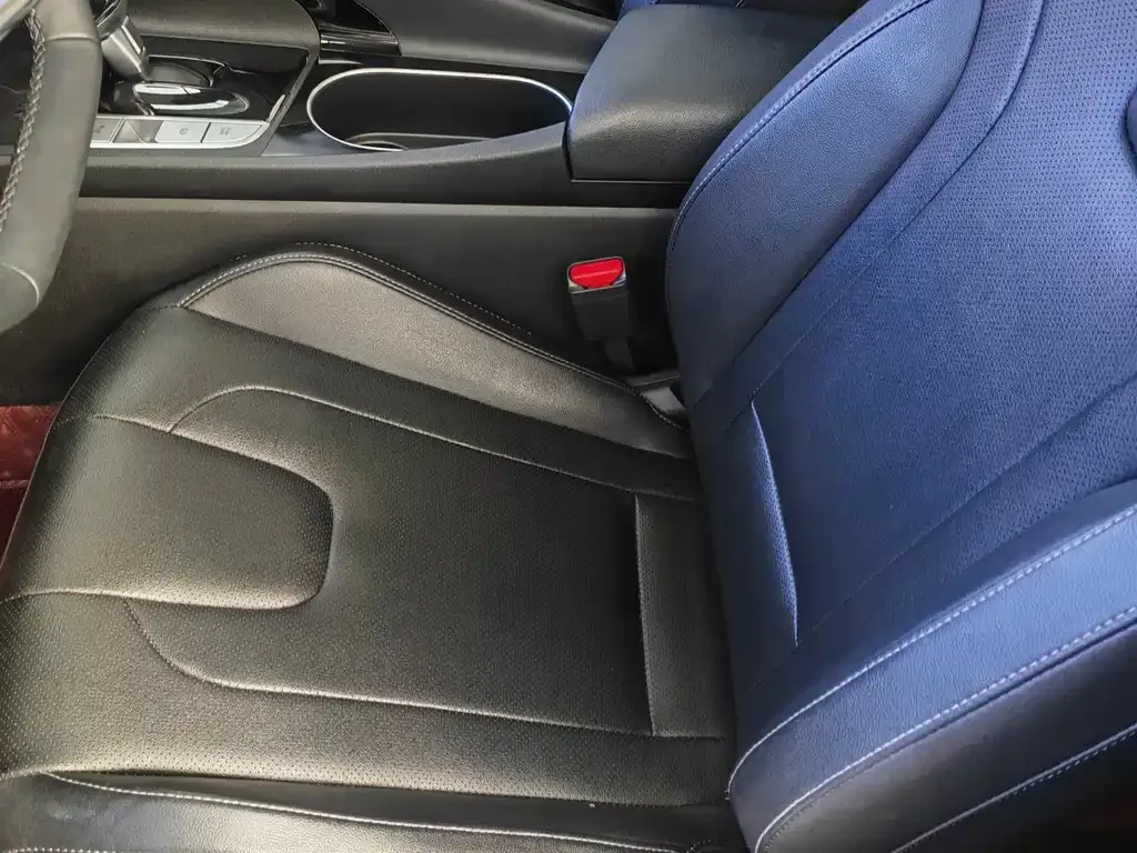 Hyundai Elantra 2023 из CN, фото 10