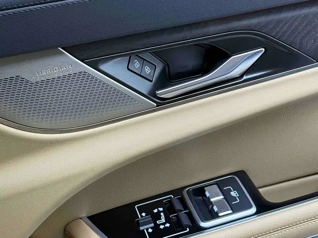 Jaguar XFL 2024 из CN, фото 6