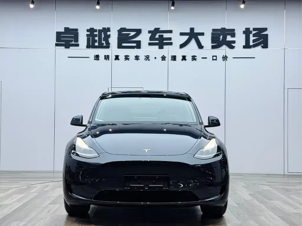 Tesla Model Y 2024 из CN, фото 2