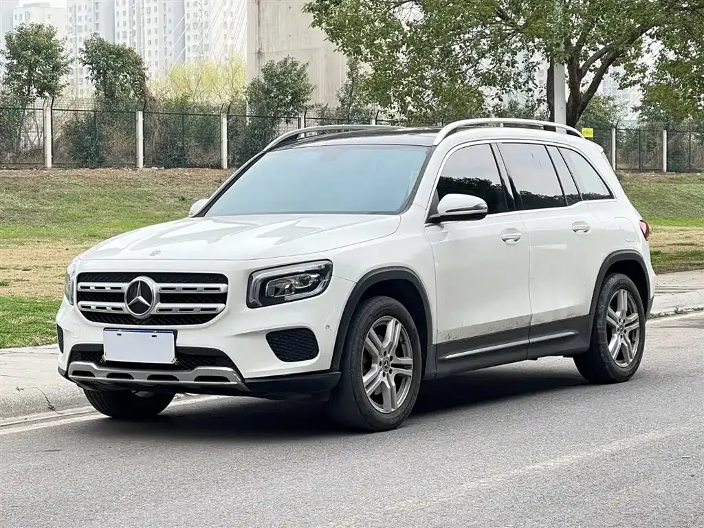 Mercedes-Benz GLB — фото 8