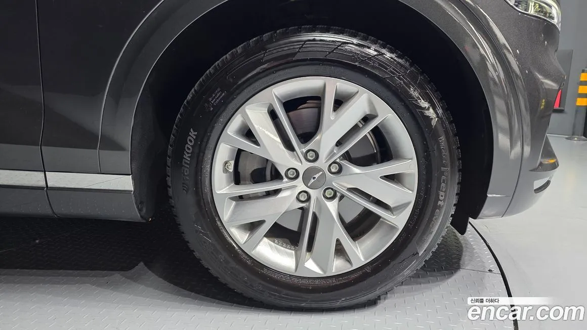 Genesis GV70 2024 из KR, фото 3