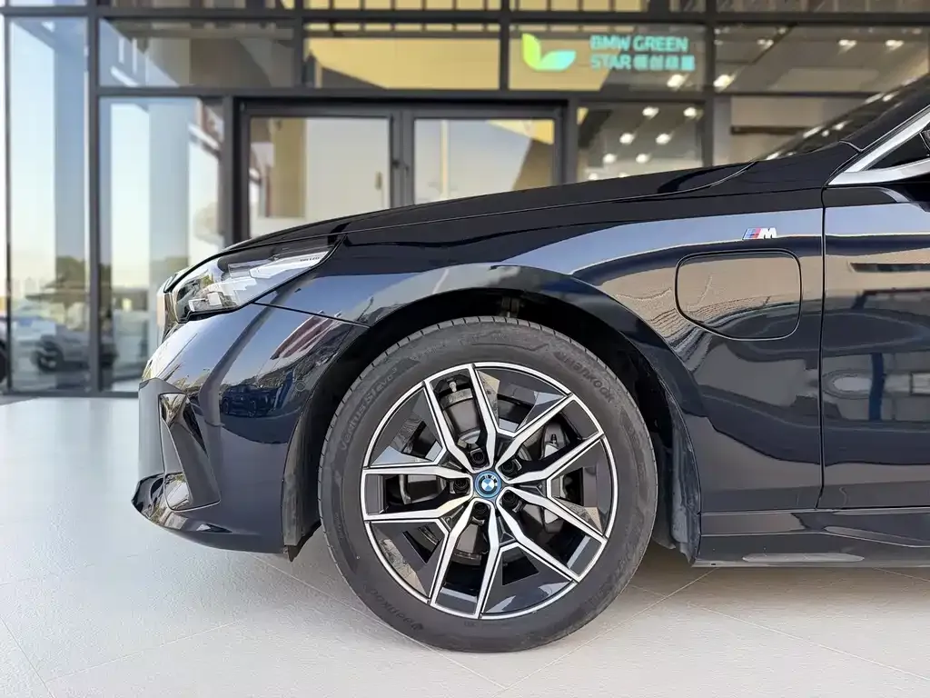 BMW i5 2025 из CN, фото 10