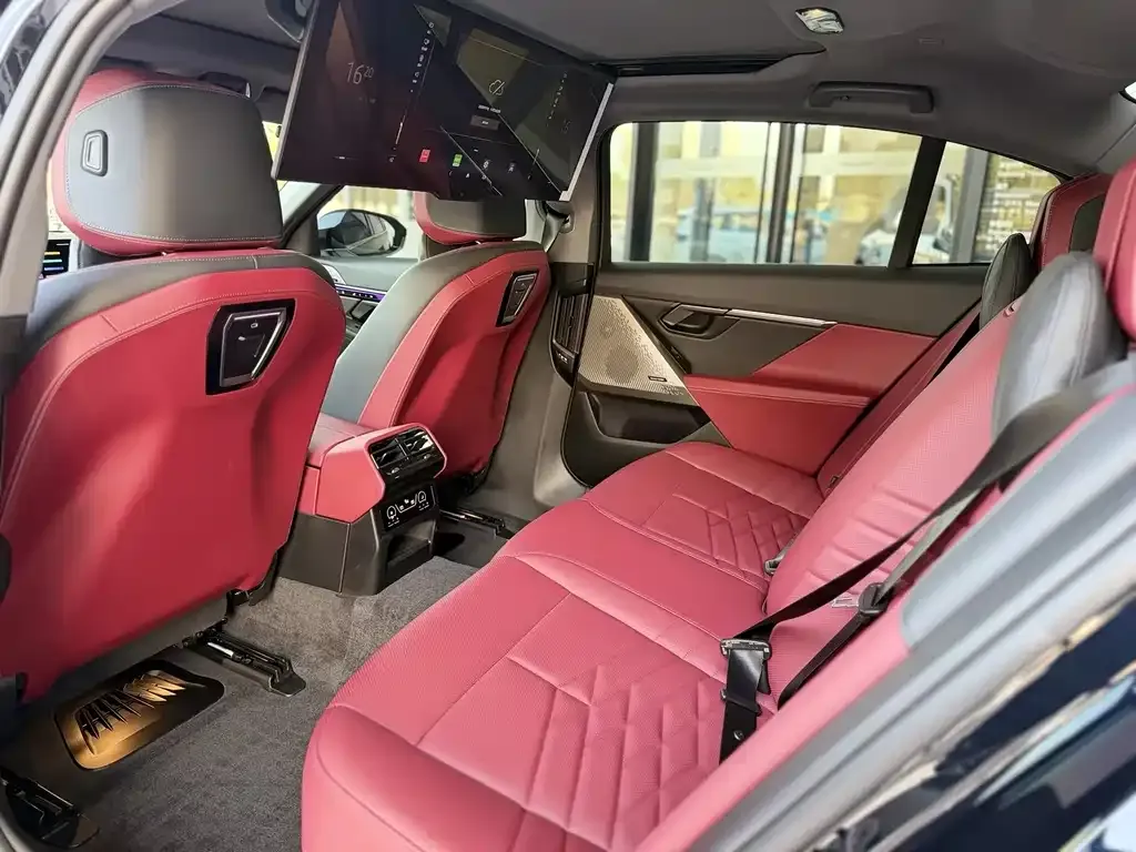 BMW i5 2025 из CN, фото 5